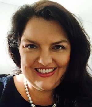 Headshot of Sara Ratner